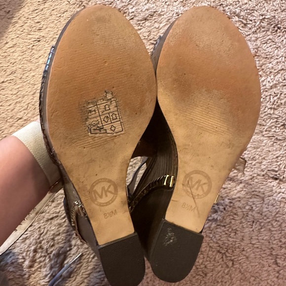 Michael Kors wedges - Picture 3 of 3